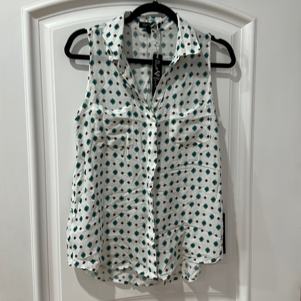 Velvet Heart button down sleeveless shirt size S